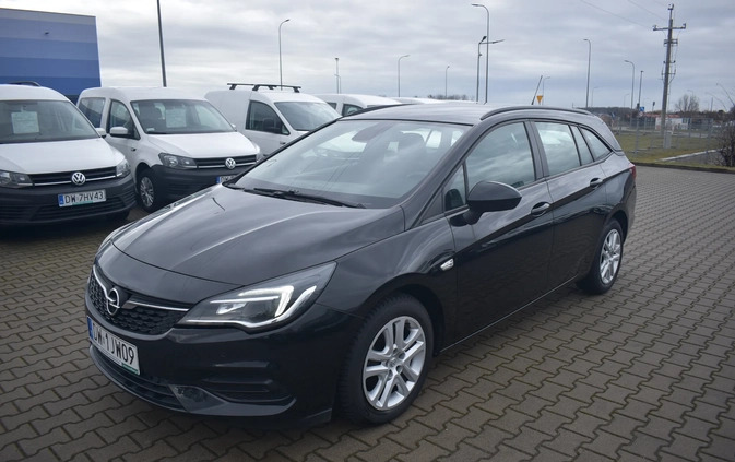 Opel Astra cena 47000 przebieg: 178686, rok produkcji 2020 z Szamotuły małe 596